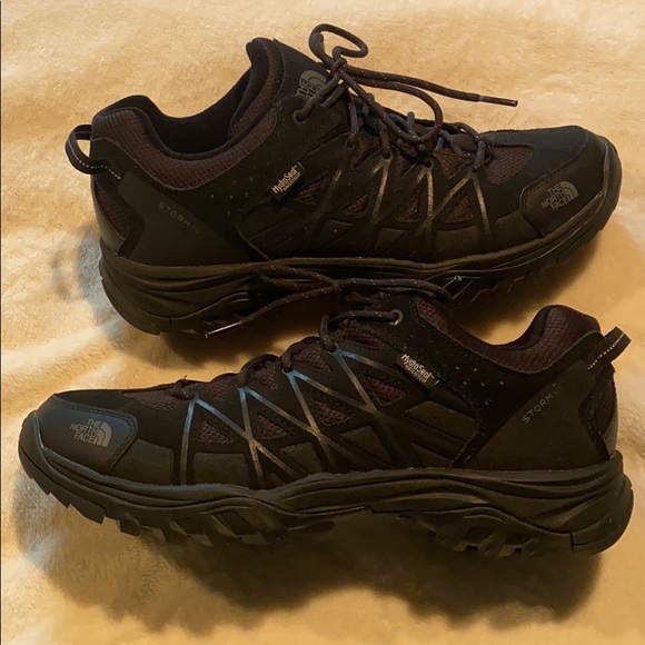 the north face storm 3